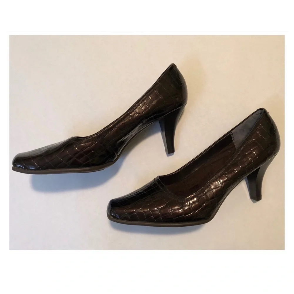 Bass & Co. Dawn burgundy brown heels - Picture 3 of 8